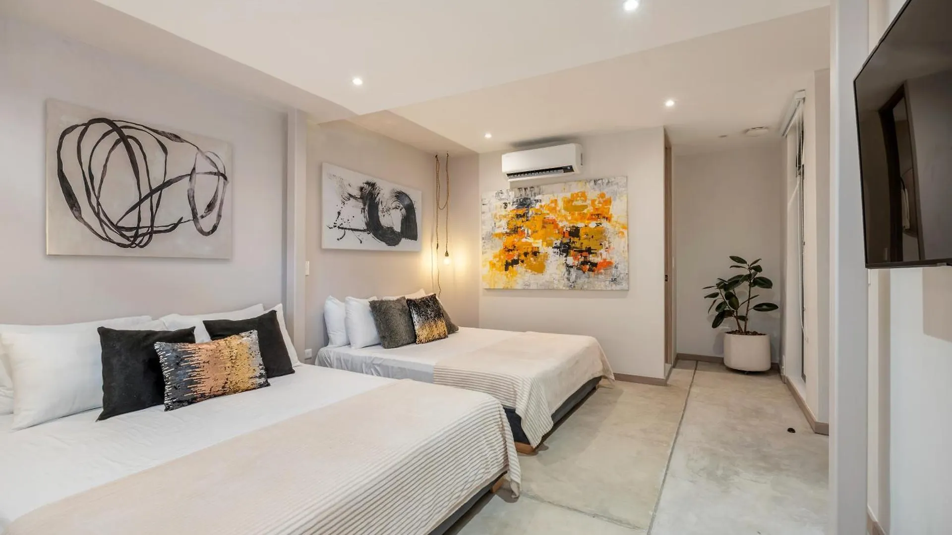 Hotel Mohk Boutique By Housy Host Medellín Colombia