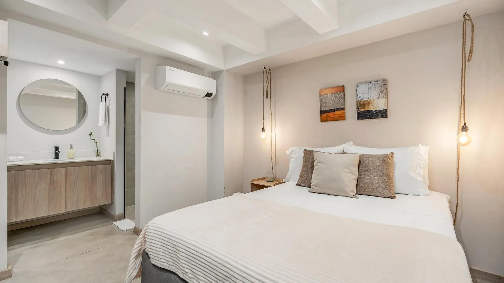 Hotel Mohk Boutique By Housy Host Medellín Colombia