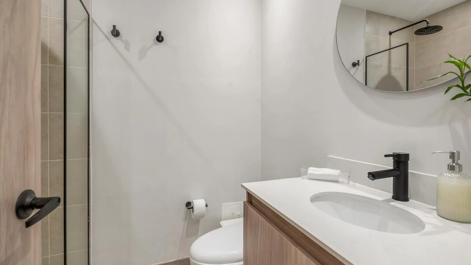 Hotel Mohk Boutique By Housy Host Medellín Colombia